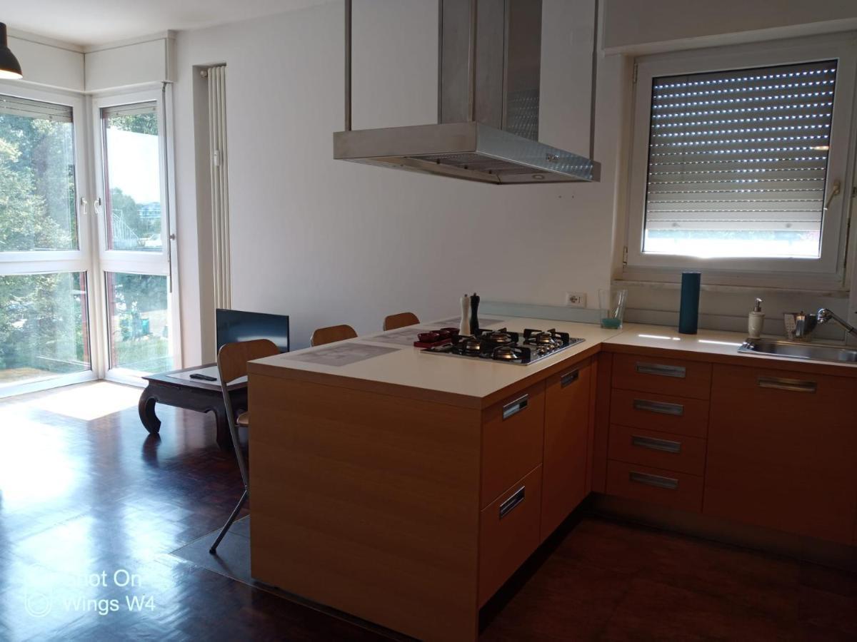 סגראטה Appartamento Deluxe Con Parcheggio Gratuito מראה חיצוני תמונה